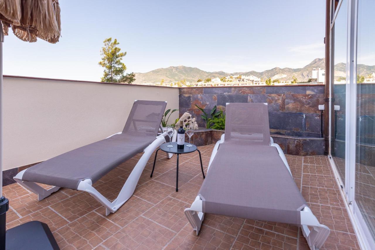 Duplex De Lujo En La Playa , Jacuzzy, Piscina, Chimenea Y Padel Benalmádena