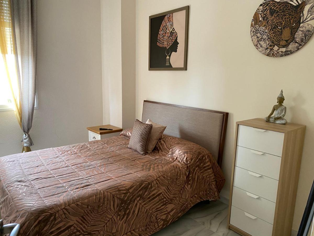 Duplex De Lujo En La Playa , Jacuzzy, Piscina, Chimenea Y Padel * Benalmádena